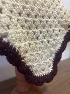 Bonnet Victoria - Couleur Ecru et Aubergine